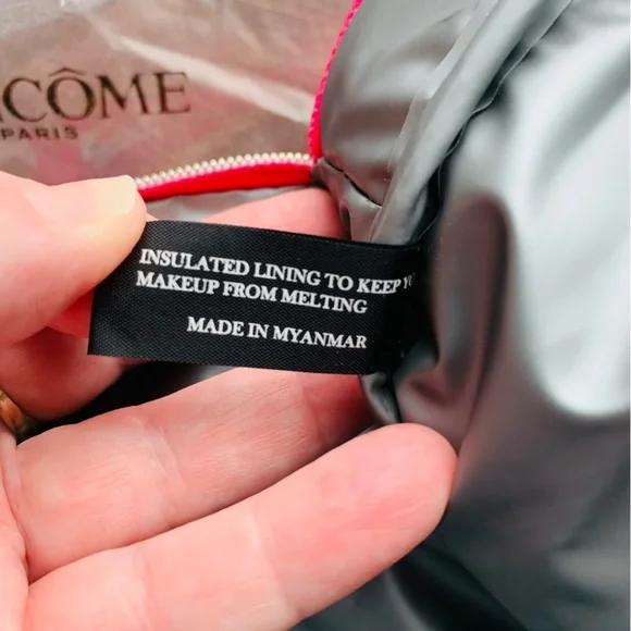 Lancome Cosmetics Bag Pink White Candy Stripe Insulated - Picture 6 of 7